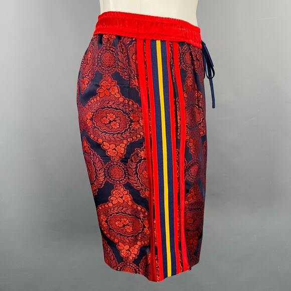 GUCCI 2018 Size 28 Red Black Jacquard Viscose Blend Joggers Shorts - Picture 3 of 10